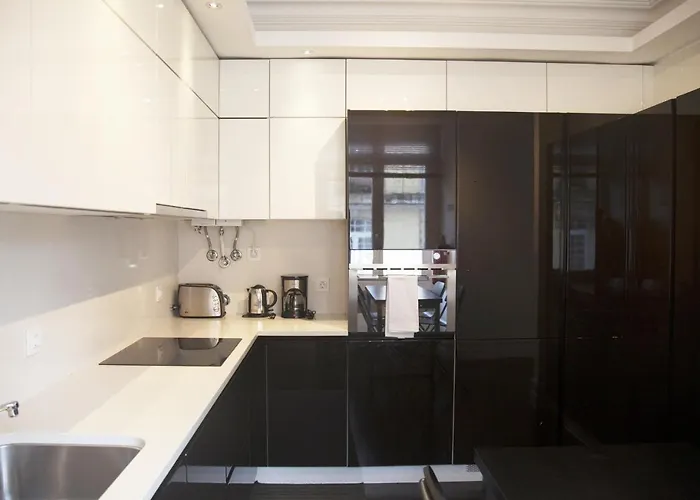 Flh Baixa Elegant דירה